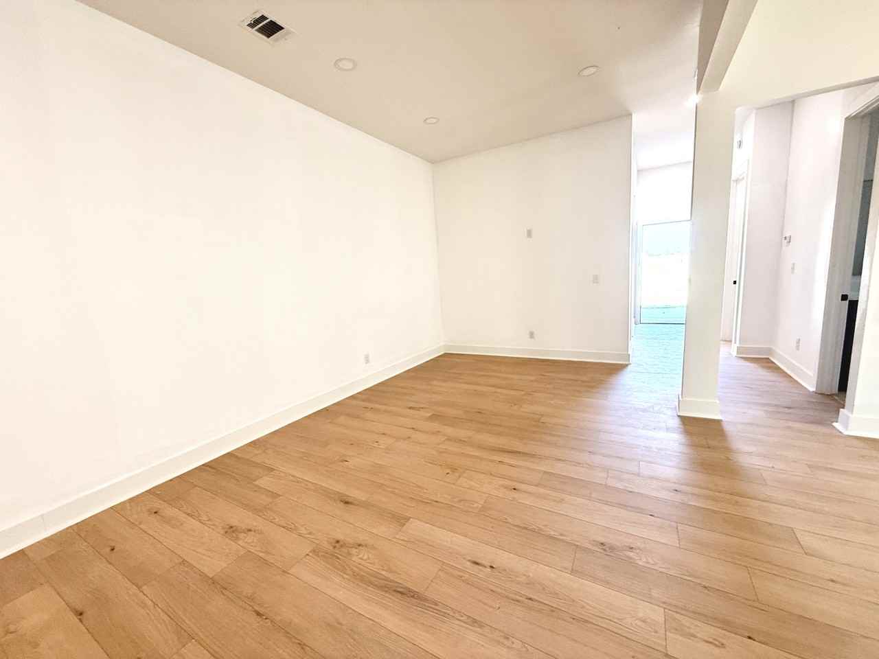 919 S Franklin Dr #1 - Photo 7 of 24