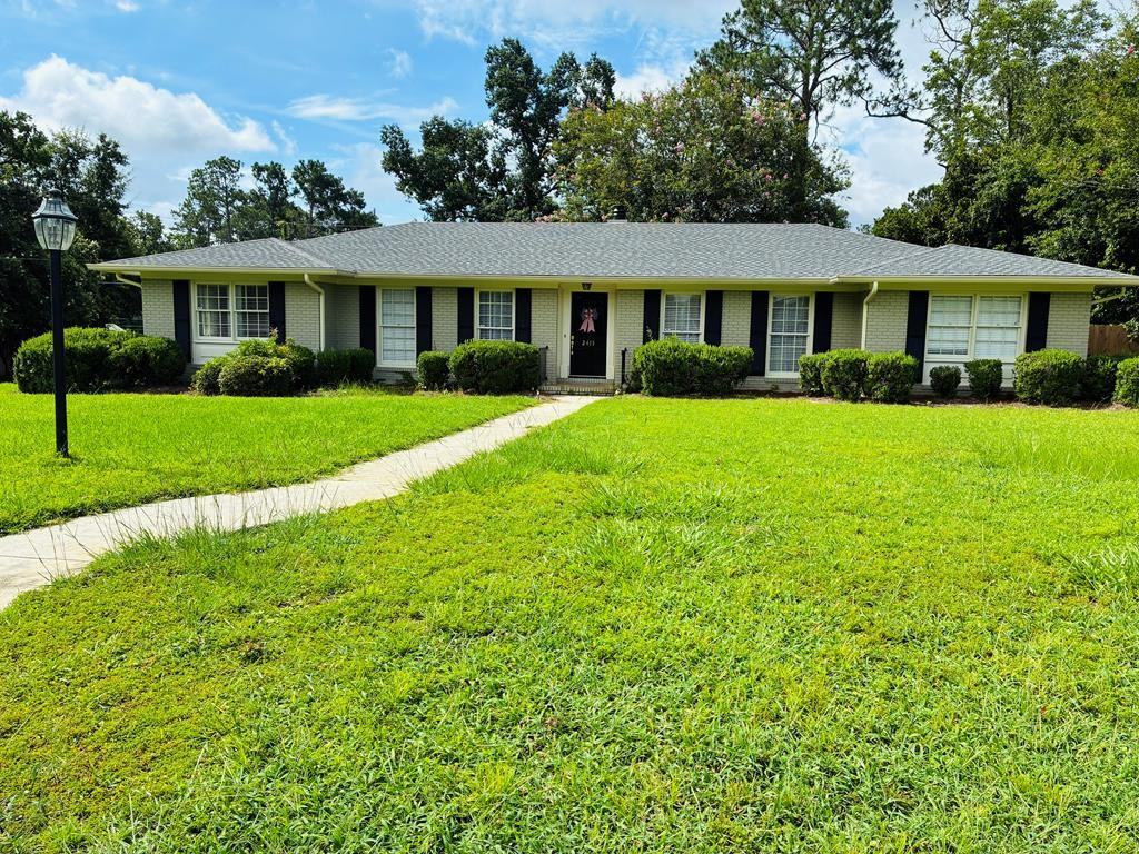 2415 Winding Way
