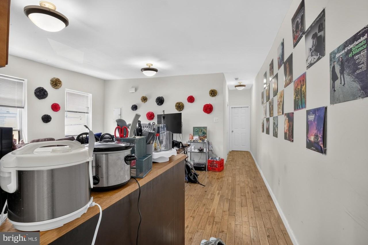 1655 S Bancroft St #2 - Photo 2 of 18