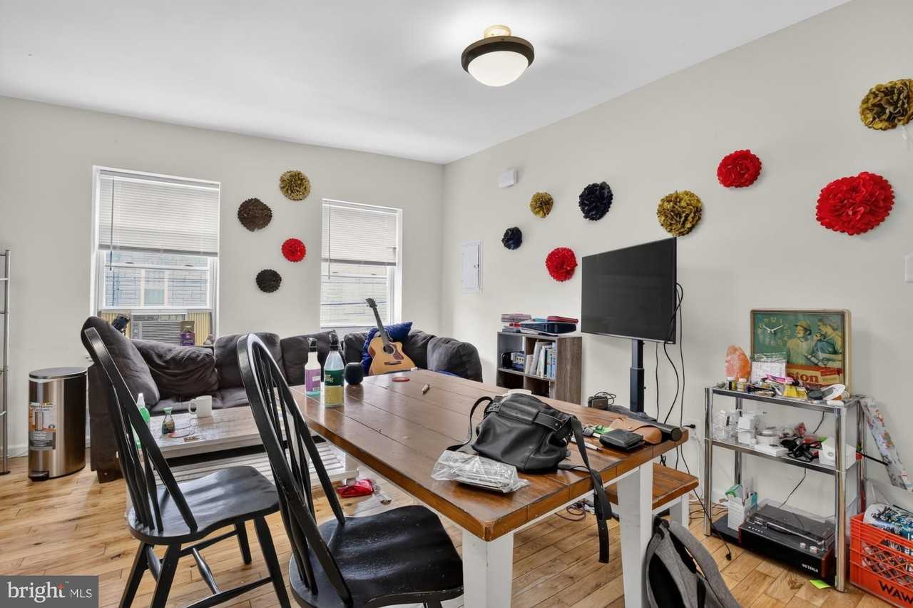 1655 S Bancroft St #2 - Photo 5 of 18