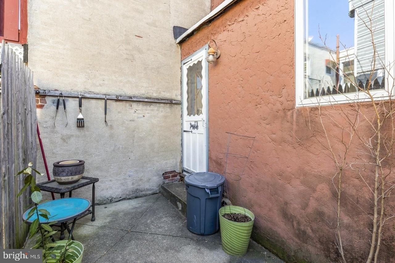 2228 Taggert St - Photo 6 of 21