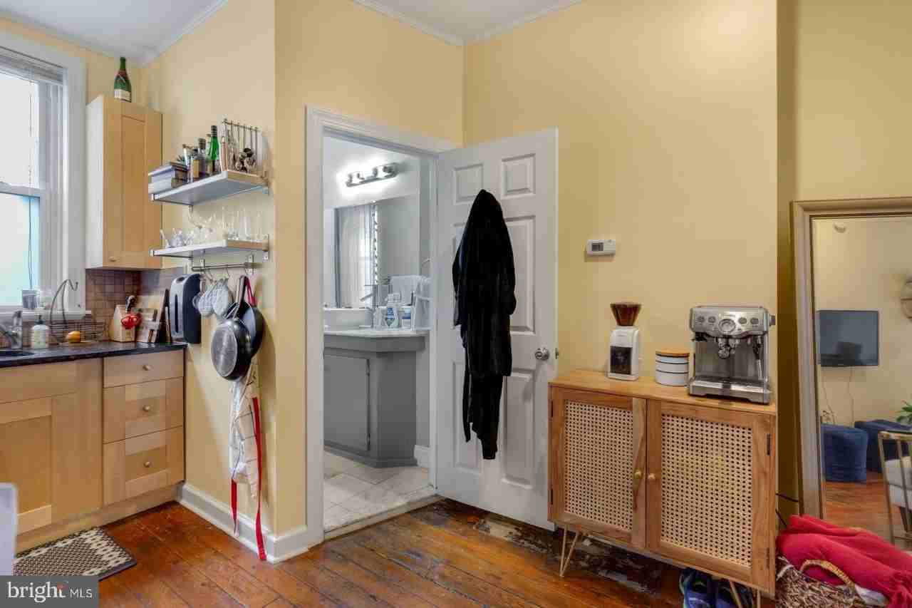 1341 Lombard St #2 - Photo 7 of 26