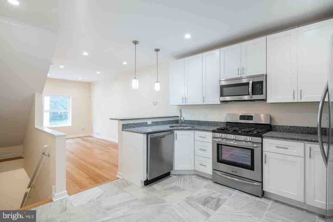 2612 Titan St - Photo 4 of 13