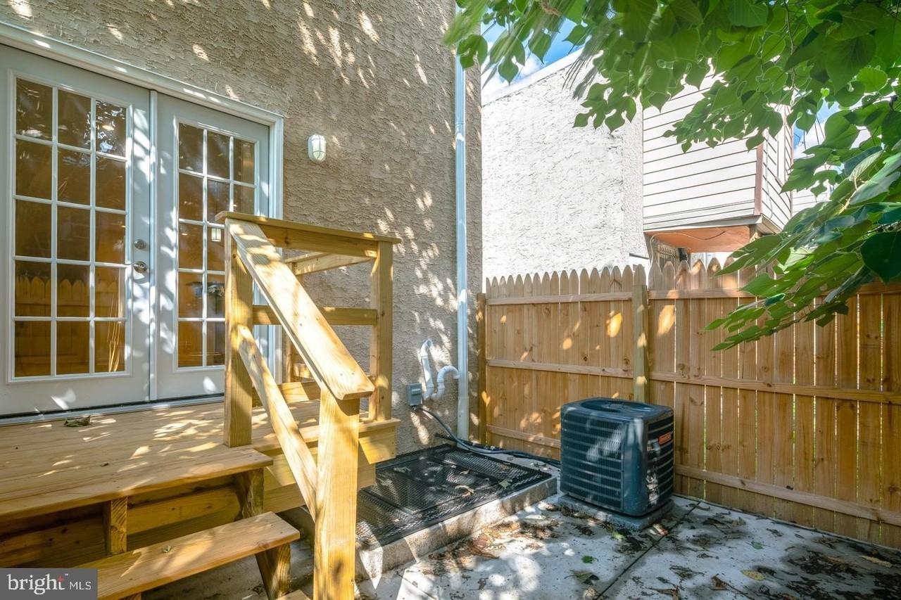 2612 Titan St - Photo 5 of 13