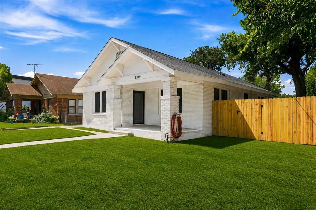 2319 Dell St - Photo 5 of 34