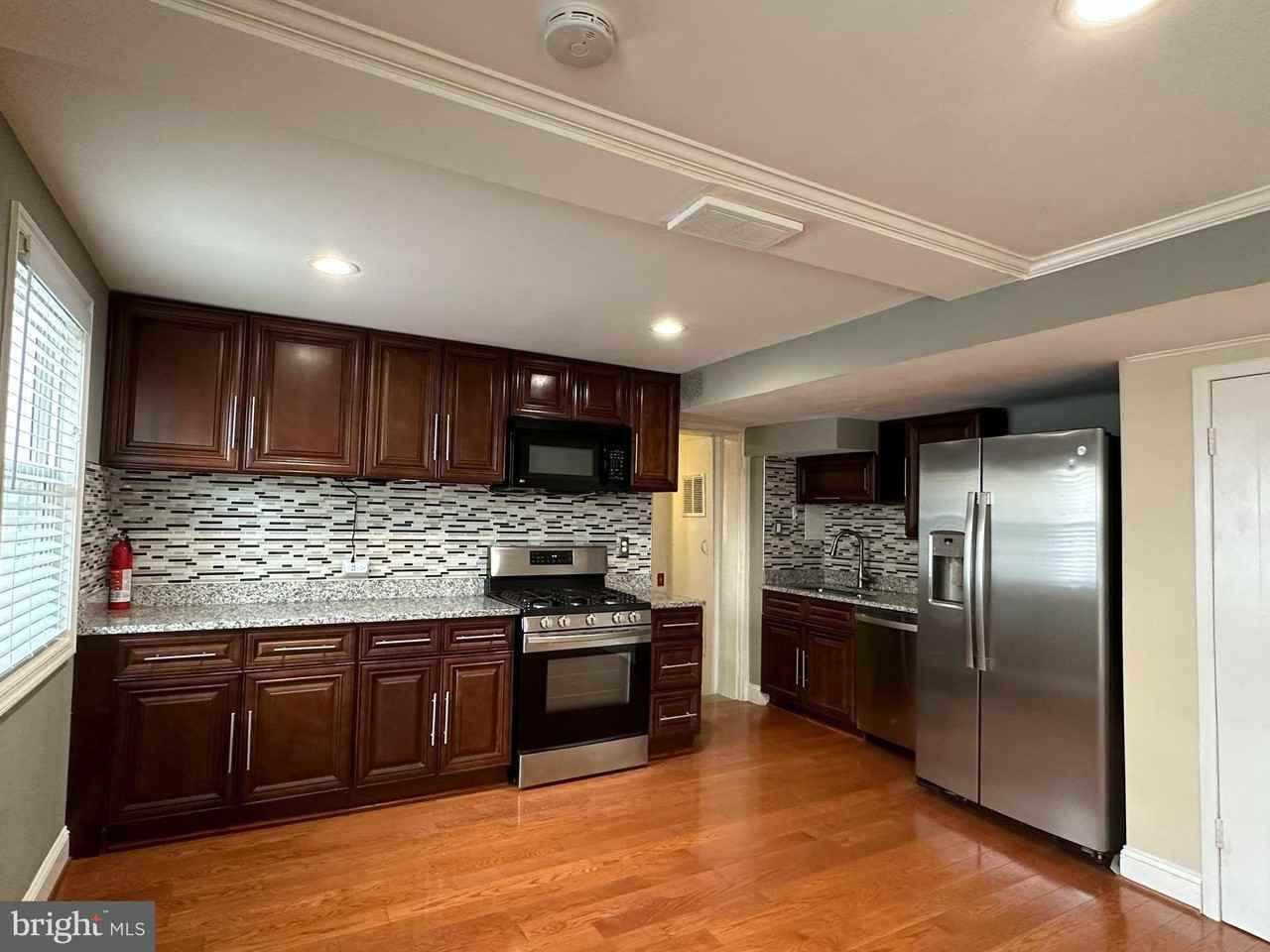 5440 8th Rd S - Photo 4 of 22