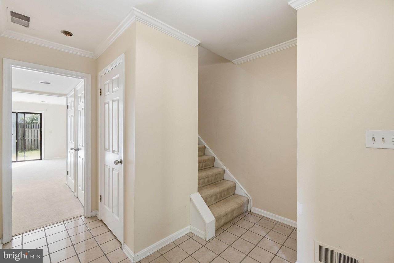 6012 Crown Royal Cir - Photo 3 of 26