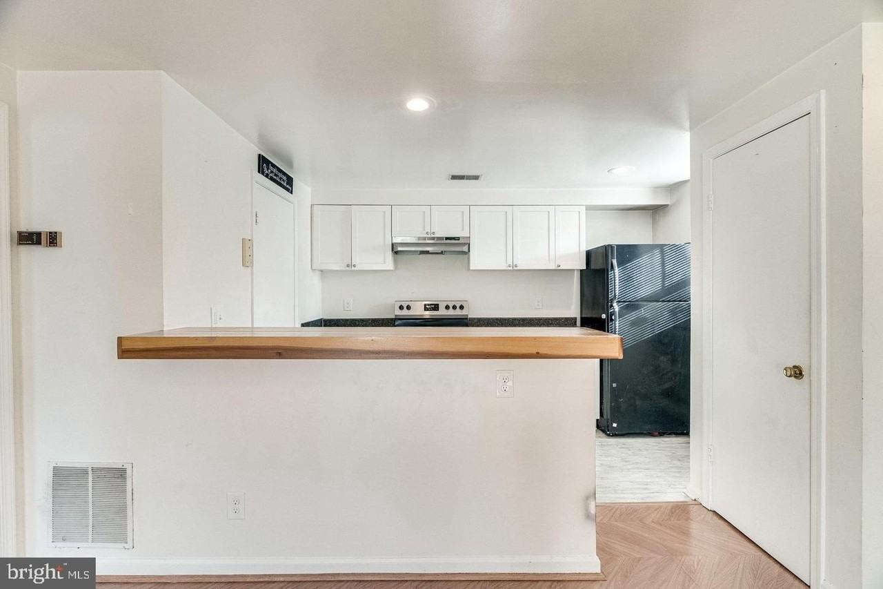 4418 Pembrook Village Dr #121 - Photo 6 of 28