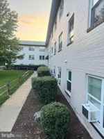 featured image of 8424 Richmond Hwy #87