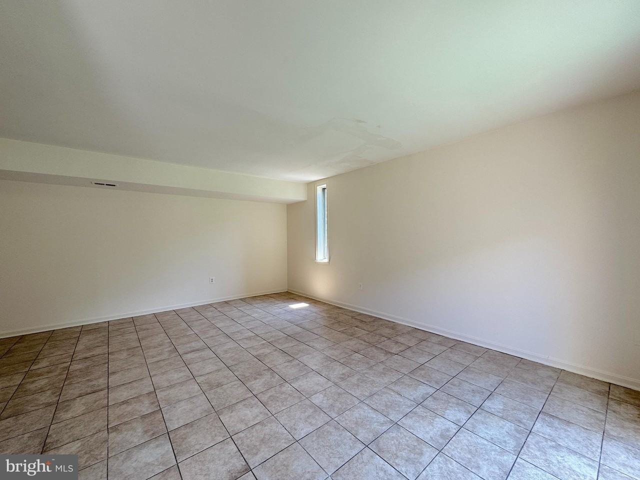 4675 Logsdon Dr - Photo 2 of 18
