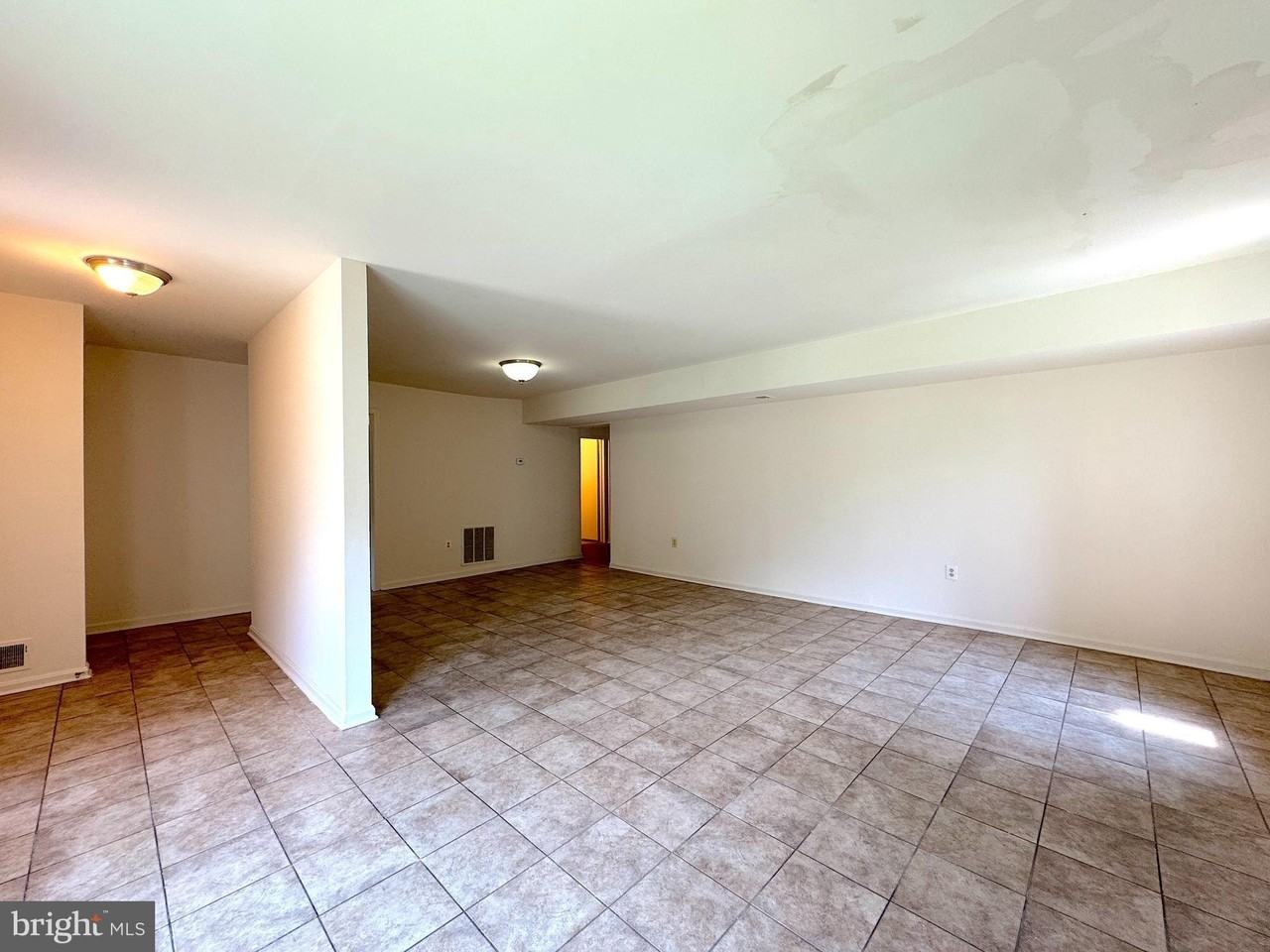 4675 Logsdon Dr - Photo 3 of 18
