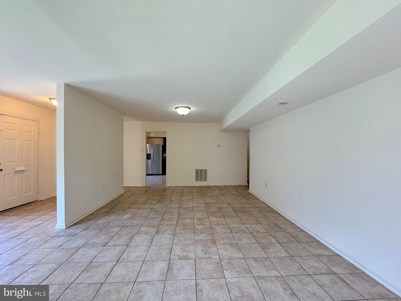 4675 Logsdon Dr - Photo 4 of 18