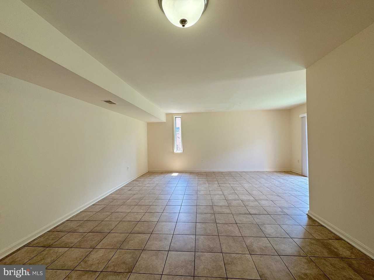 4675 Logsdon Dr - Photo 5 of 18