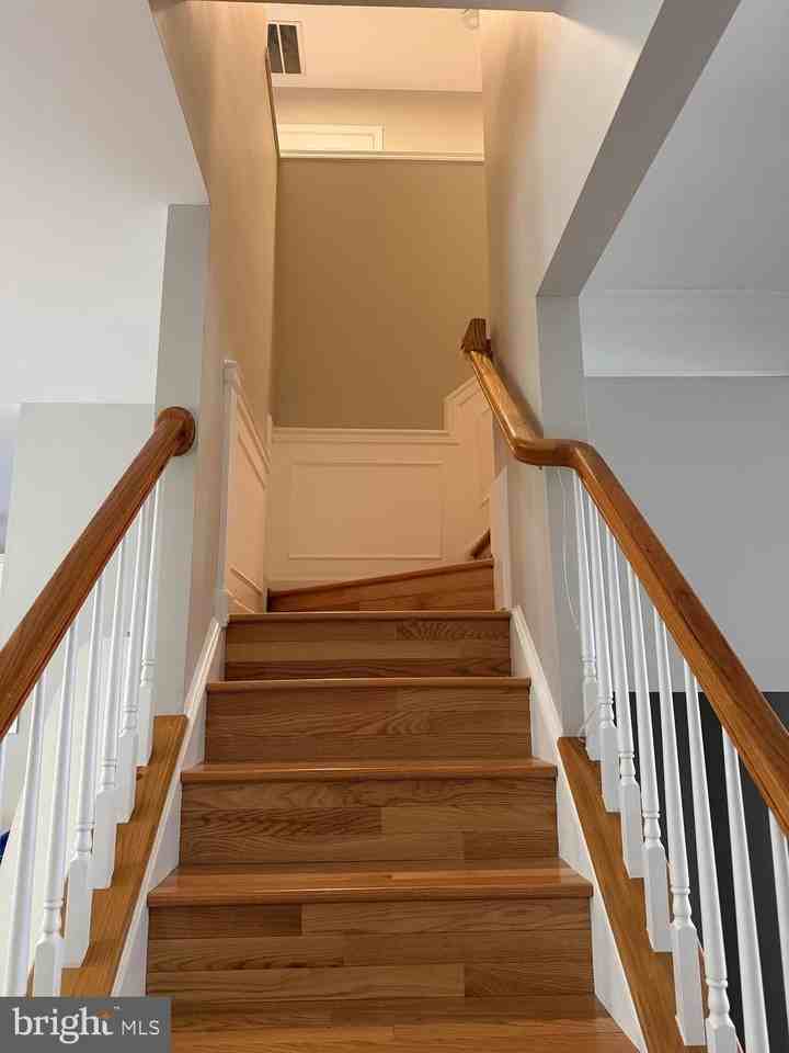 6156 Manchester Park Cir - Photo 6 of 37