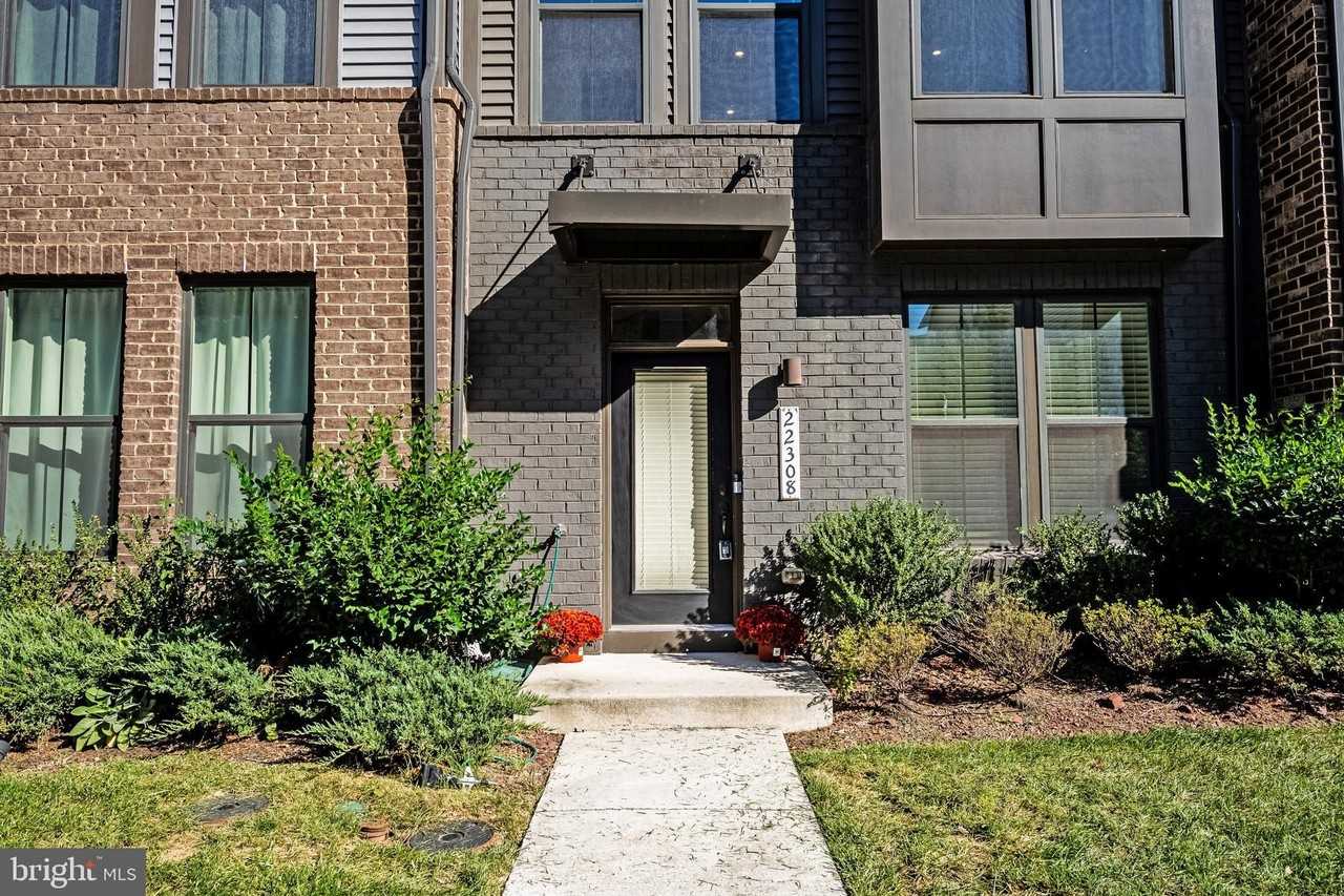 22308 Seabring Ter - Photo 2 of 49