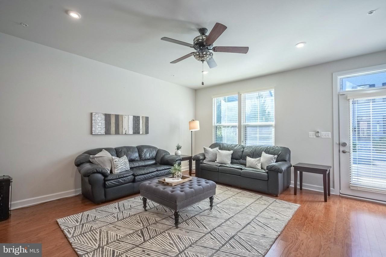 22308 Seabring Ter - Photo 3 of 49
