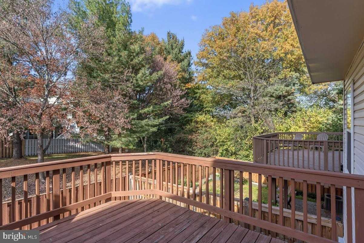 10339 Gent Ct - Photo 6 of 50