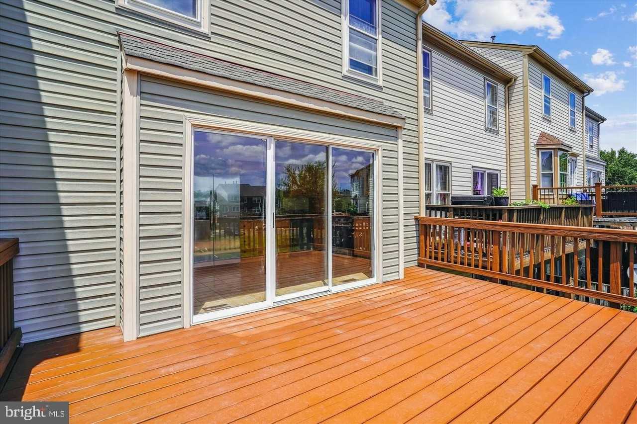 10491 Trinidad Ct - Photo 3 of 28