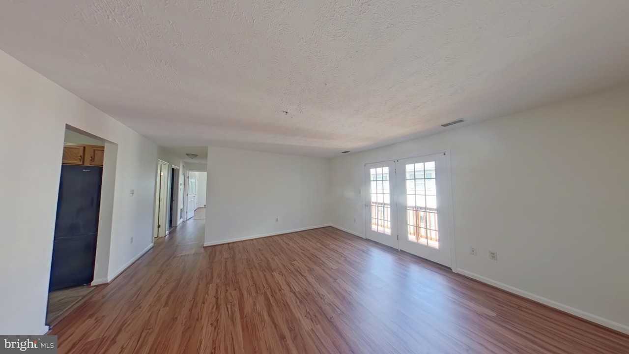 1290 Ox Rd #E12 - Photo 3 of 11