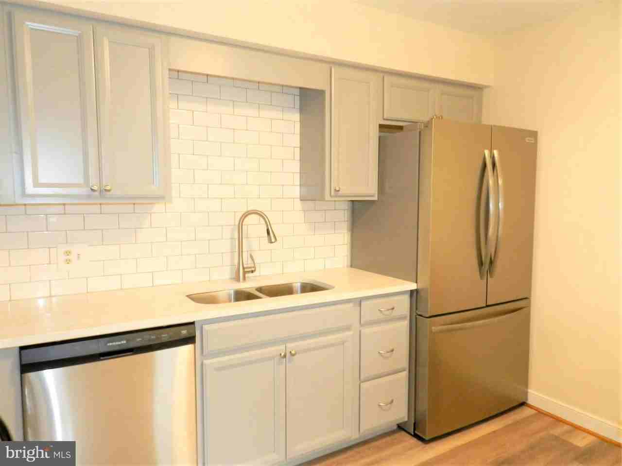 300 Claiborne Ave #4 - Photo 7 of 15