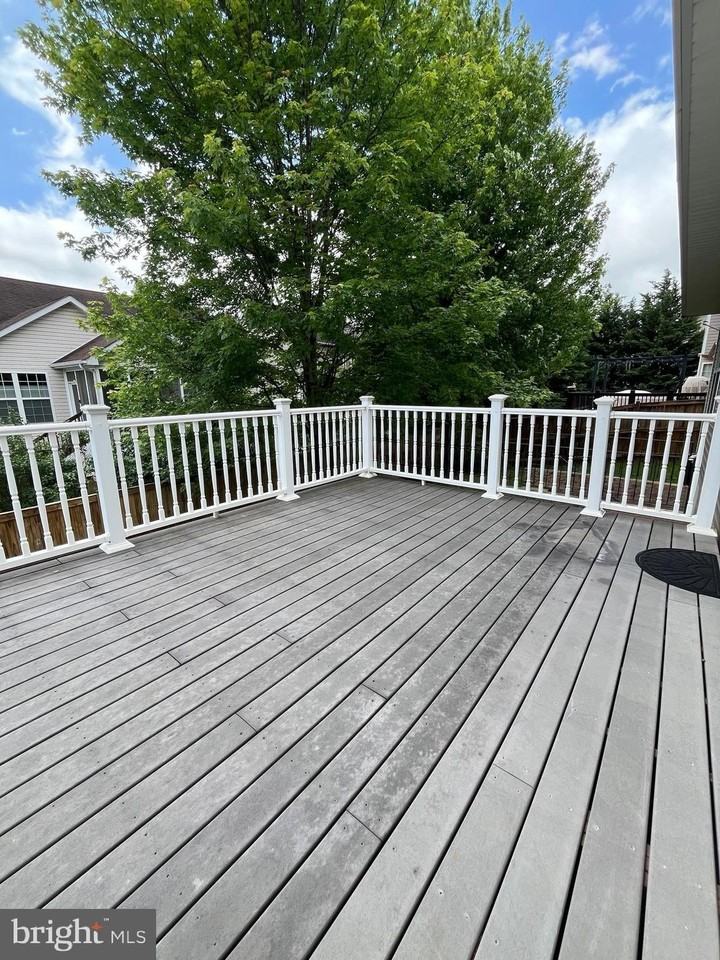 54 Carib St - Photo 7 of 44