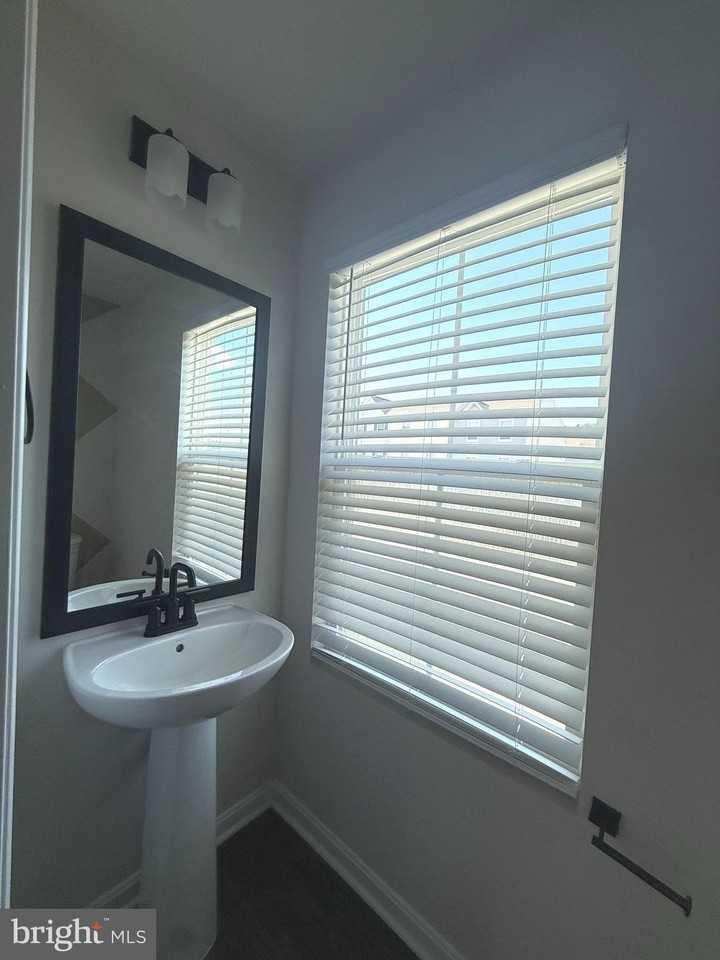 35 Thrower Rd - Photo 5 of 24