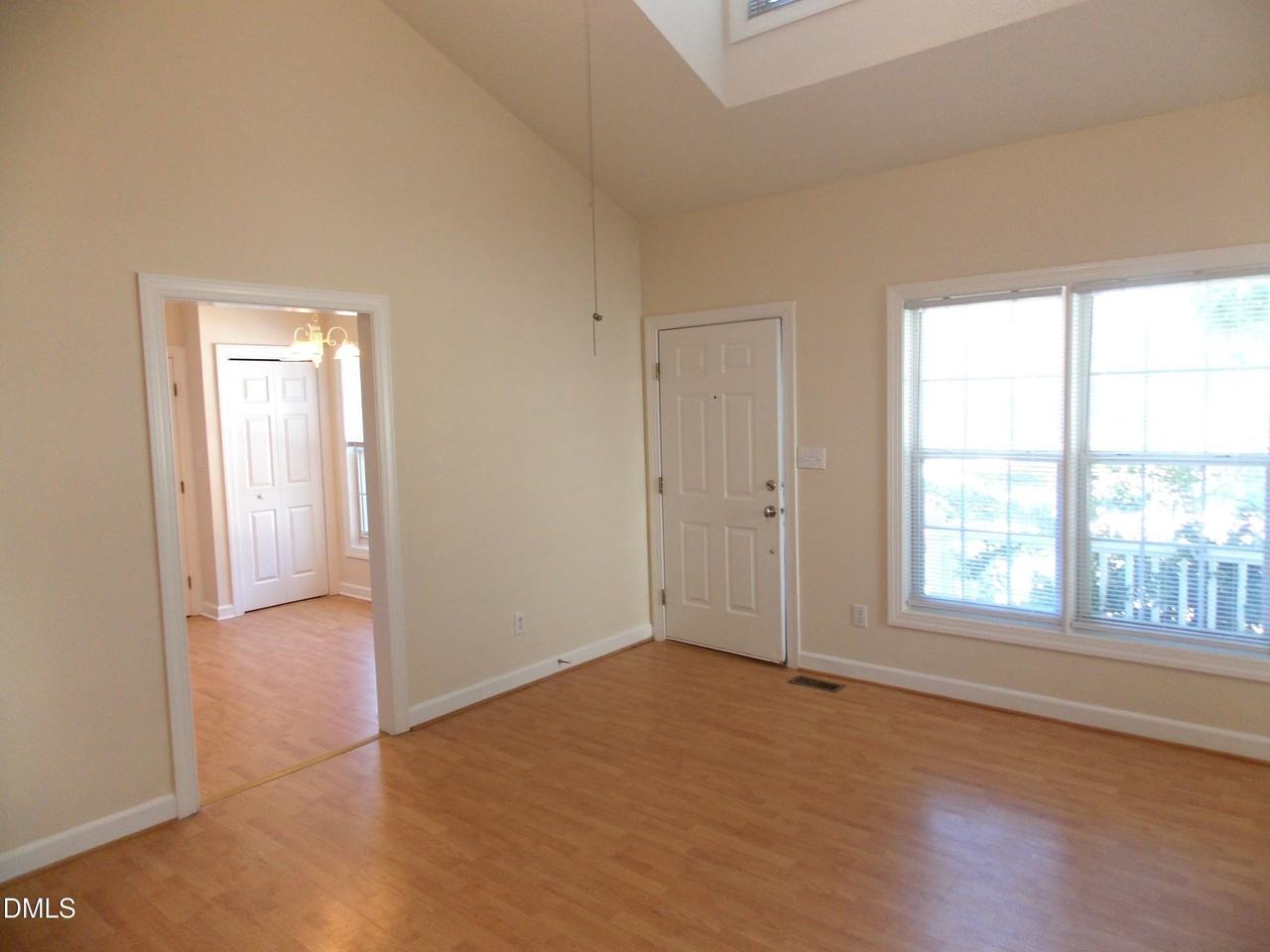 2701 Sterling Park Dr - Photo 5 of 17