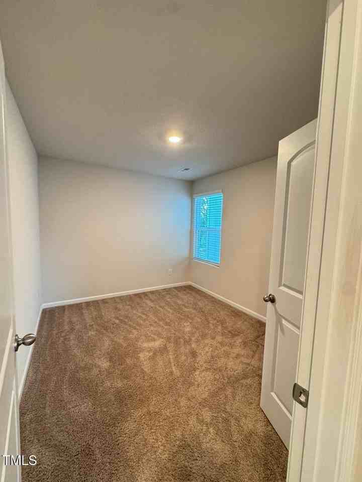 309 Turning Lake Dr - Photo 7 of 19