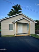 featured image of 208 Hill Ave
