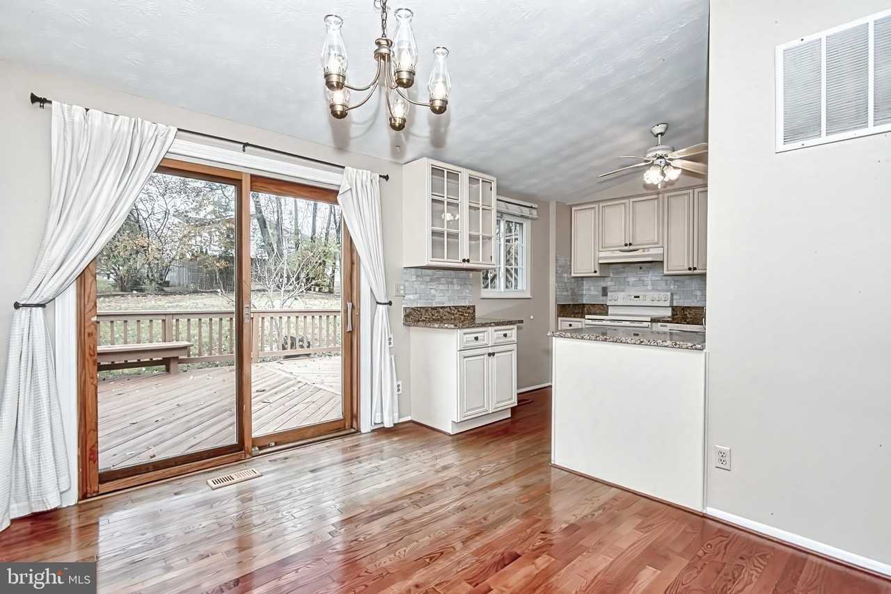 12828 Pinecrest Rd - Photo 6 of 46