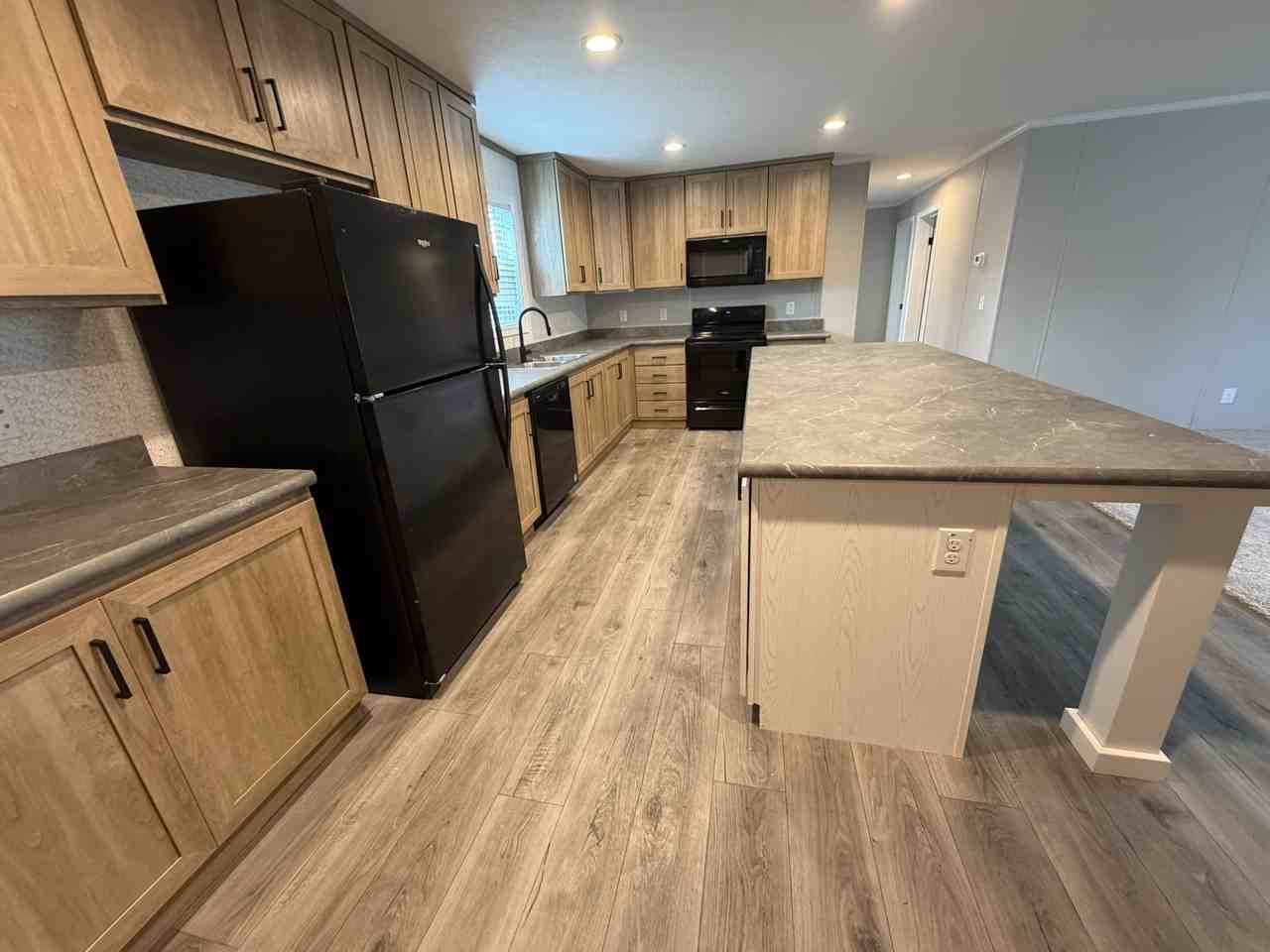 2119 Bradford St #83B - Photo 7 of 27