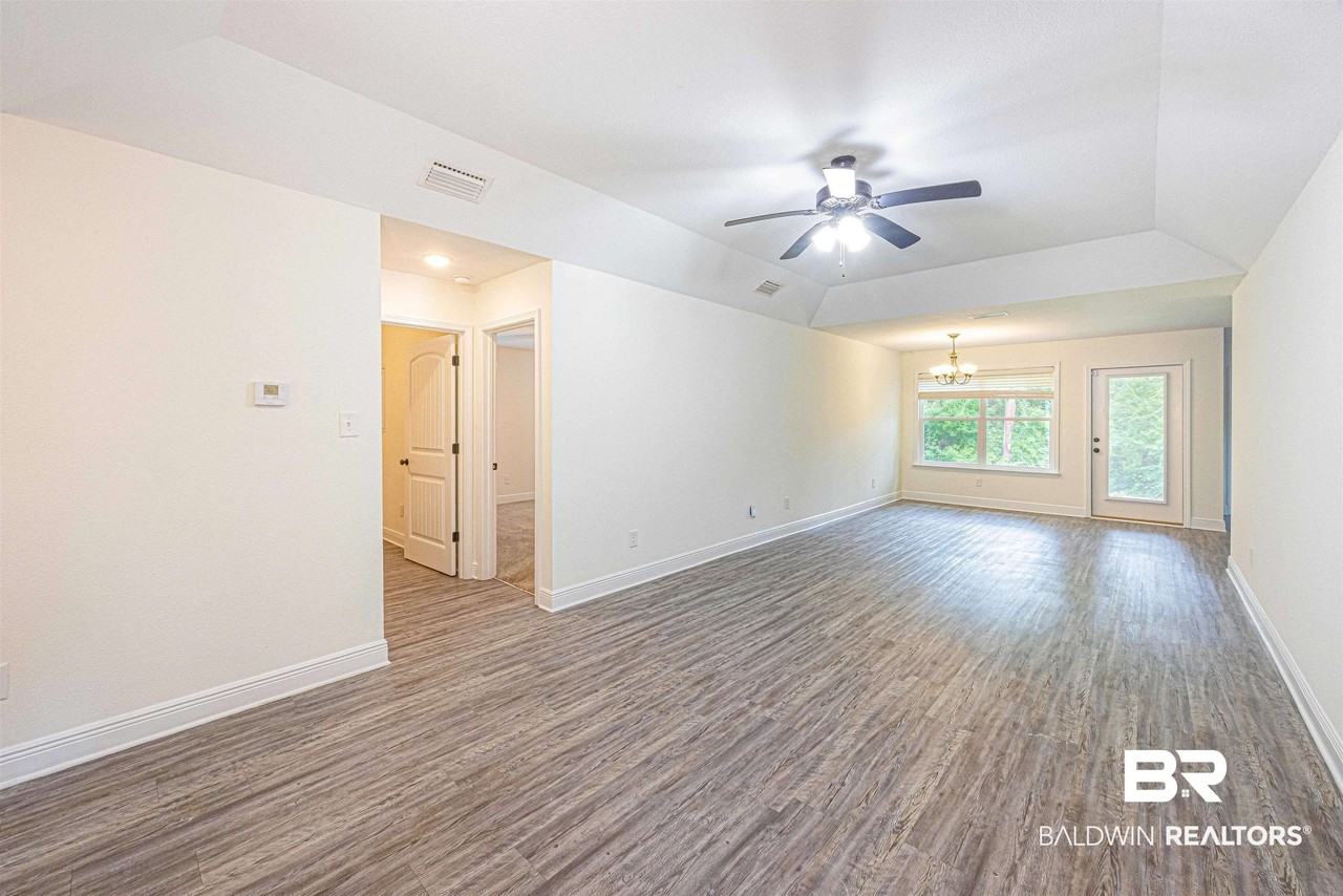 118 Michael Loop - Photo 6 of 22