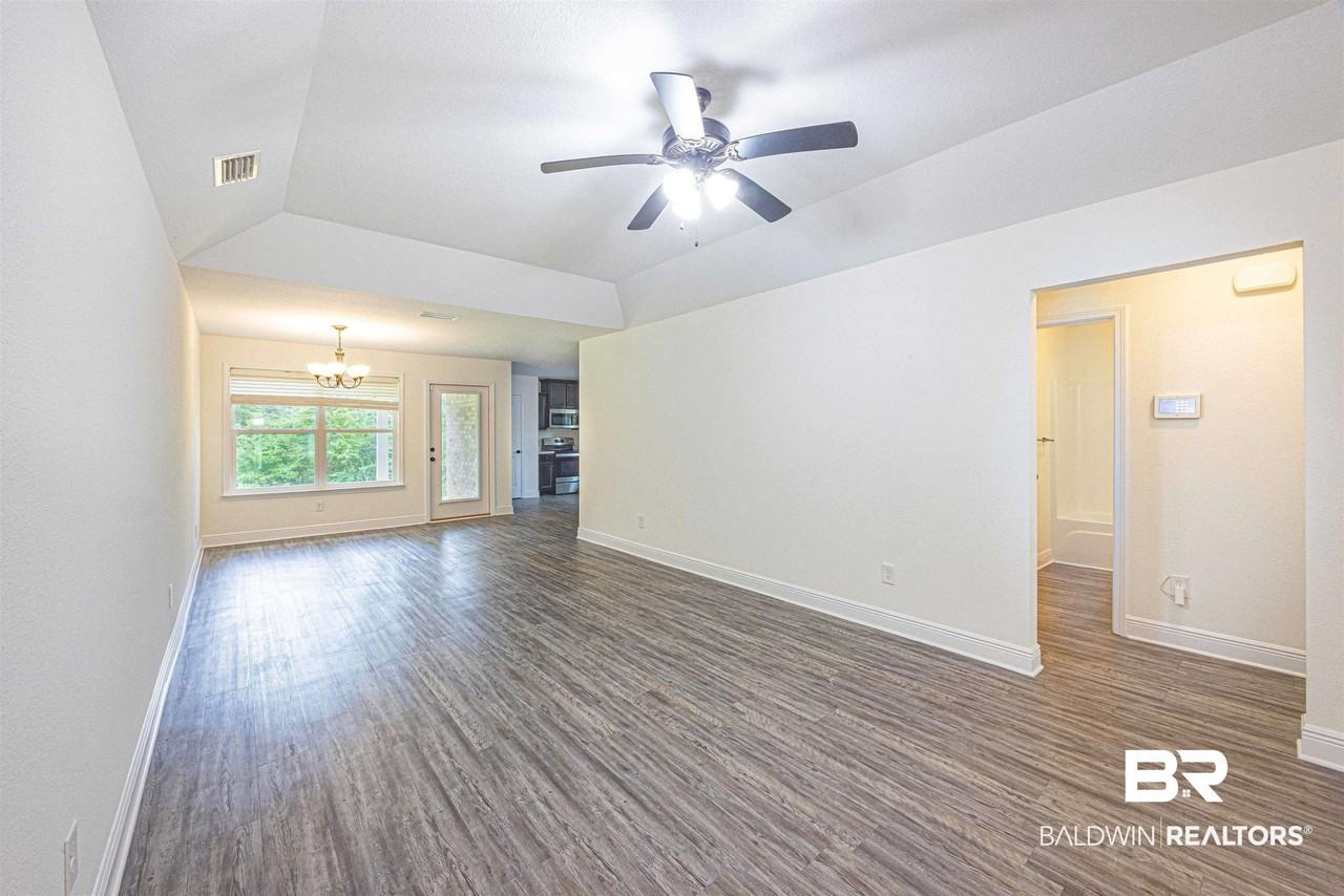 118 Michael Loop - Photo 7 of 22