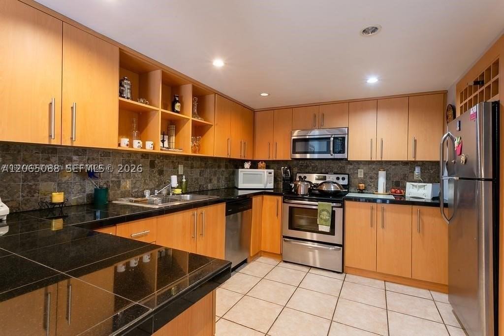 6814 Sw 114th Pl #C65 - Photo 2 of 8
