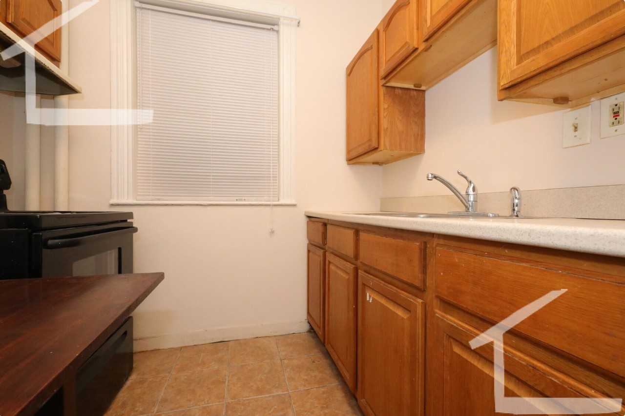 Glenville Ave. & Harvard Ave #3 - Photo 2 of 10