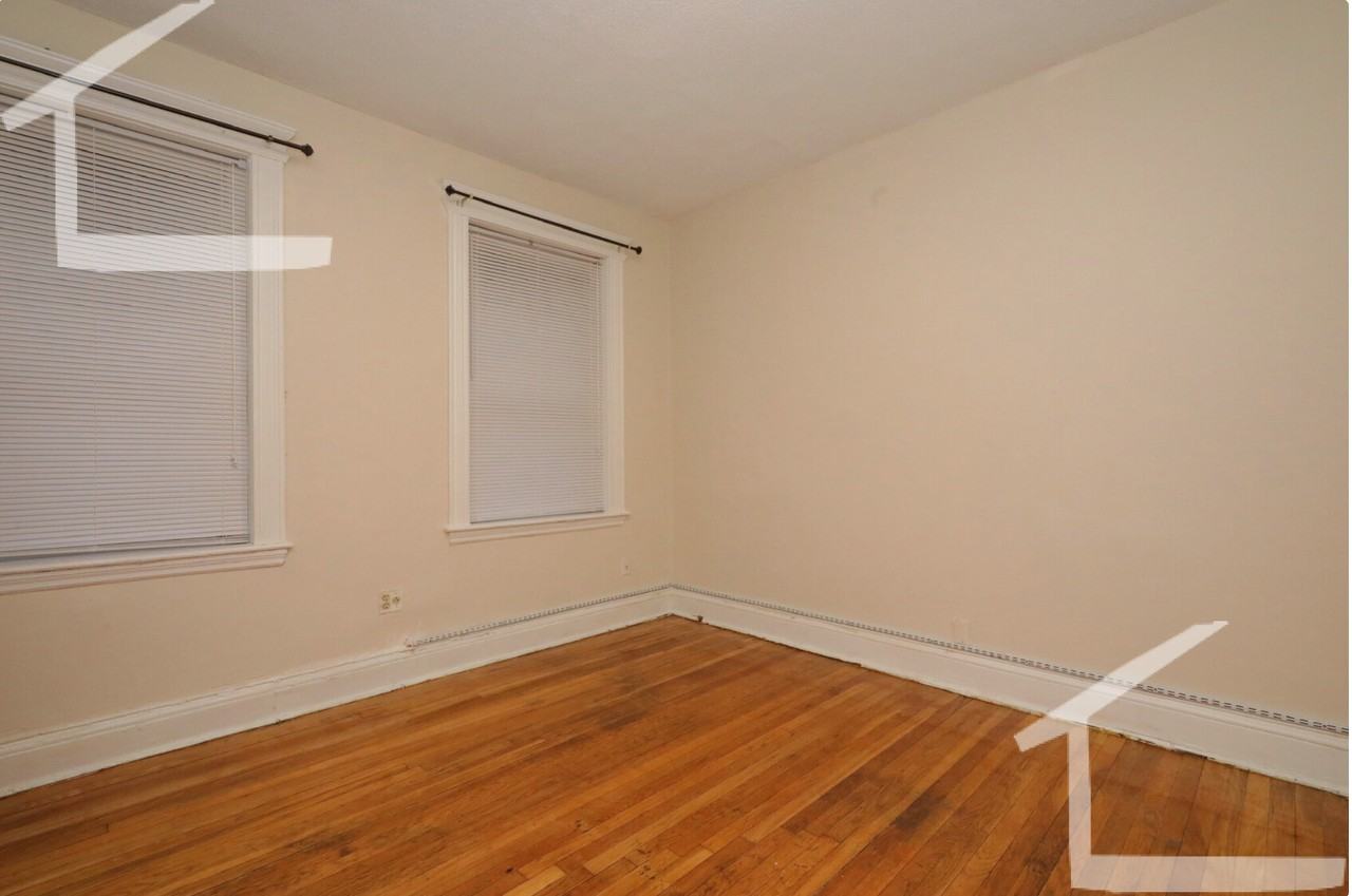 Glenville Ave. & Harvard Ave #3 - Photo 5 of 10