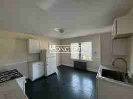 featured image of 89 Broadway #4