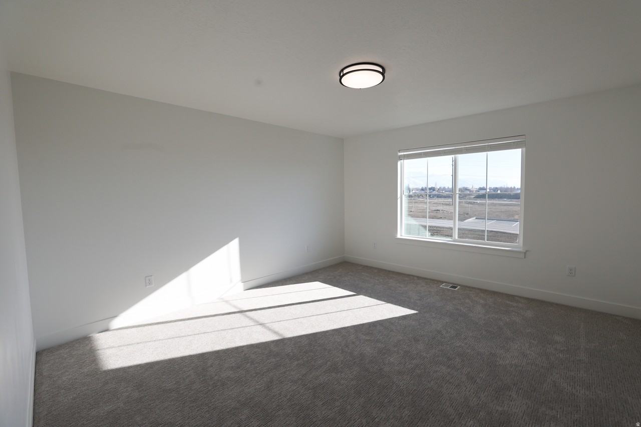 271 W 690 N #1 - Photo 3 of 11