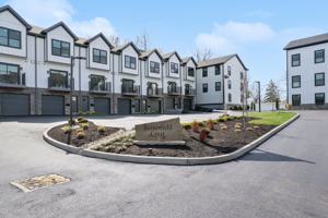 featured image of 4480 Butterfield Pl #1