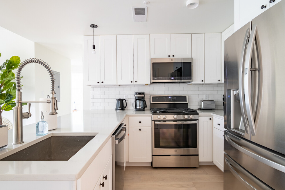 529 G Street Southeast201-55 #201-5 - Photo 6 of 28