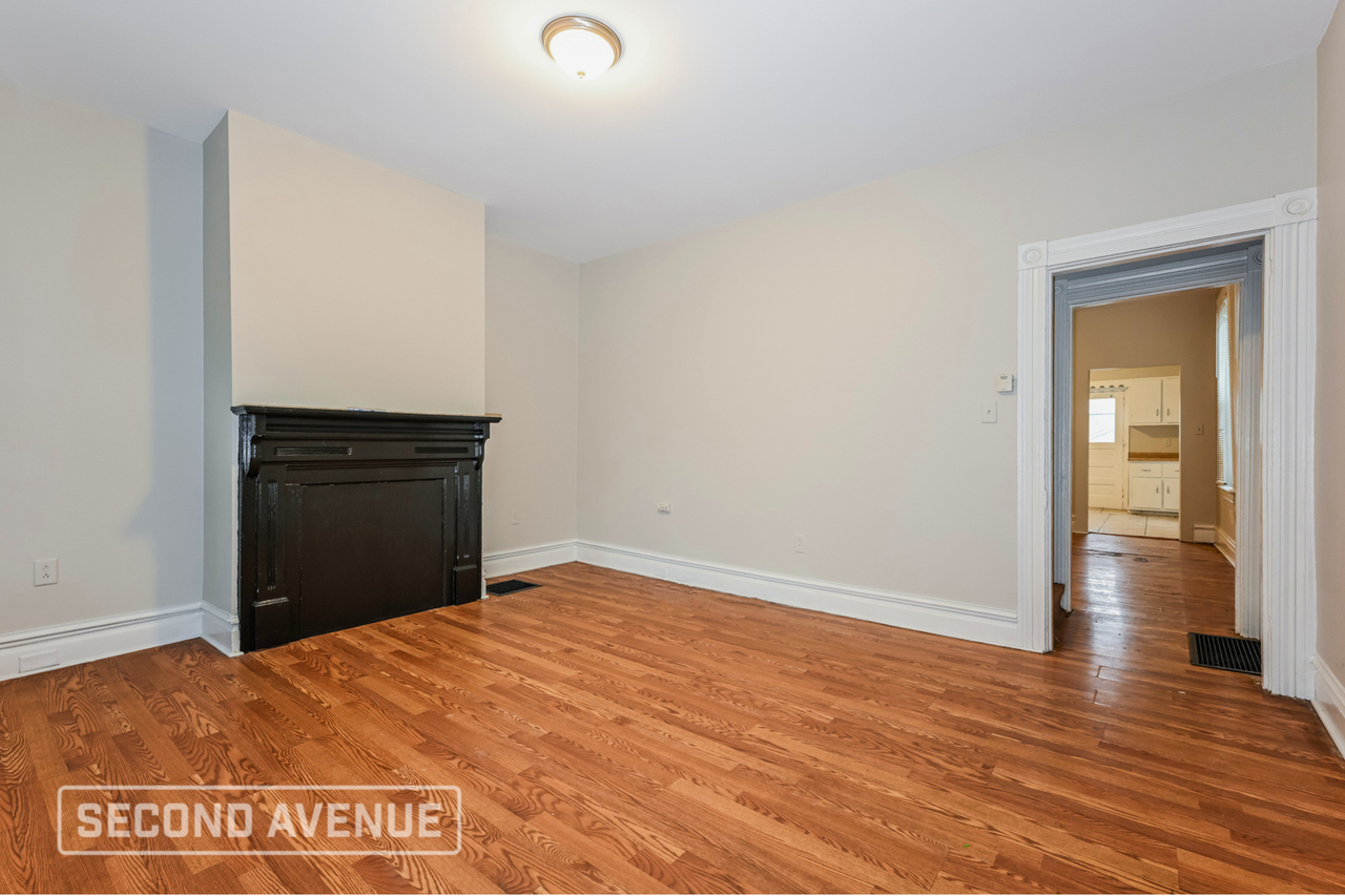 127 E 15th Ave - Photo 4 of 16