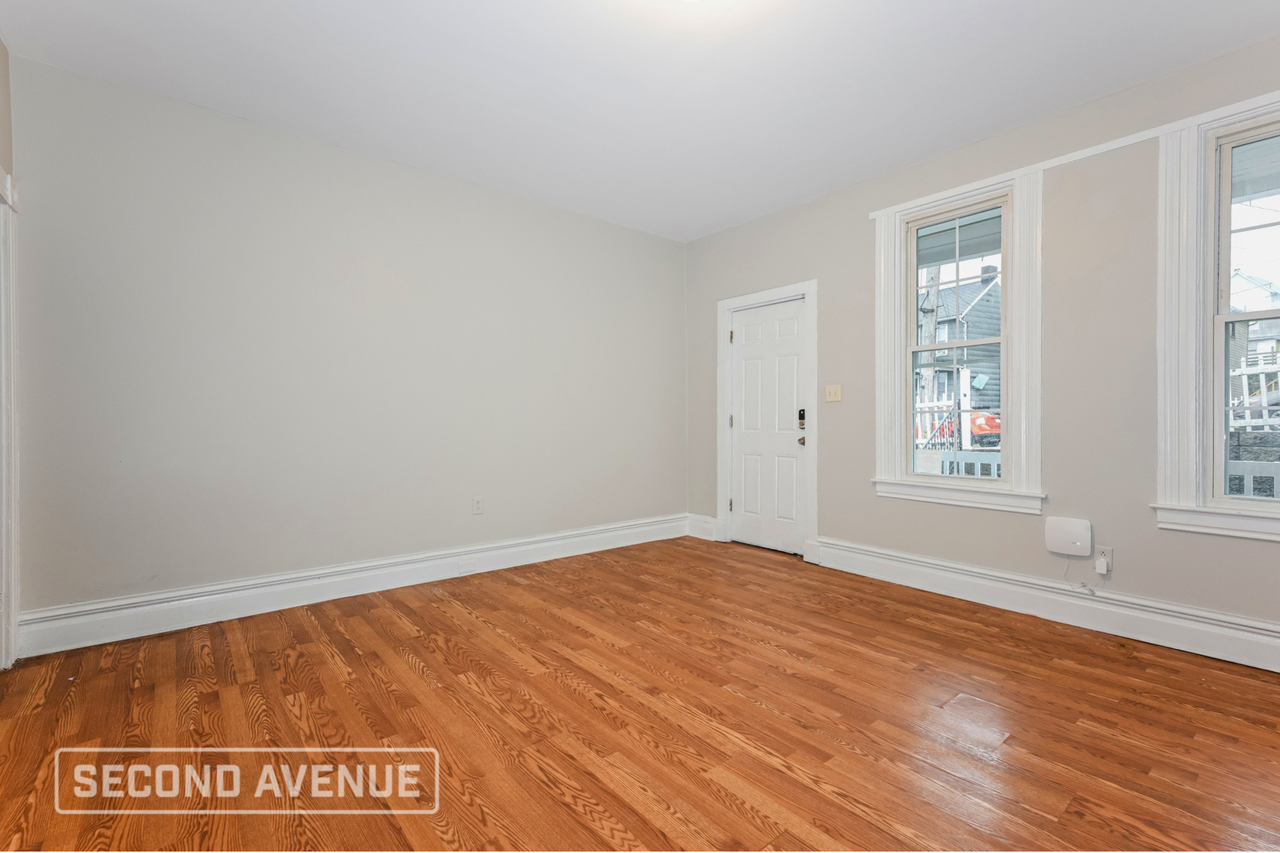 127 E 15th Ave - Photo 5 of 16