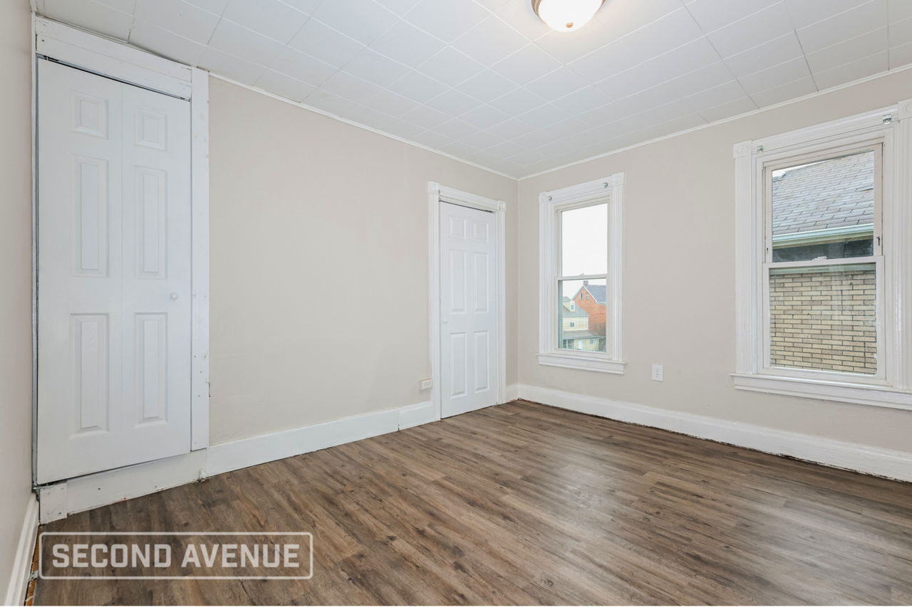 127 E 15th Ave - Photo 6 of 16