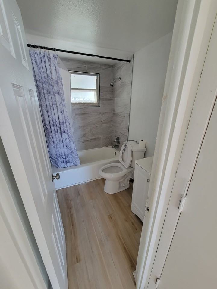 Thomasville Apartments - Photo 4 of 6