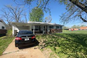 featured image of 9743 Edgefield Dr