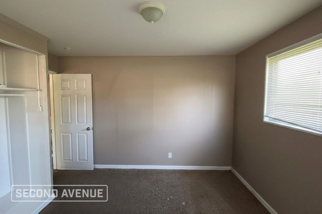9743 Edgefield Dr - Photo 5 of 10
