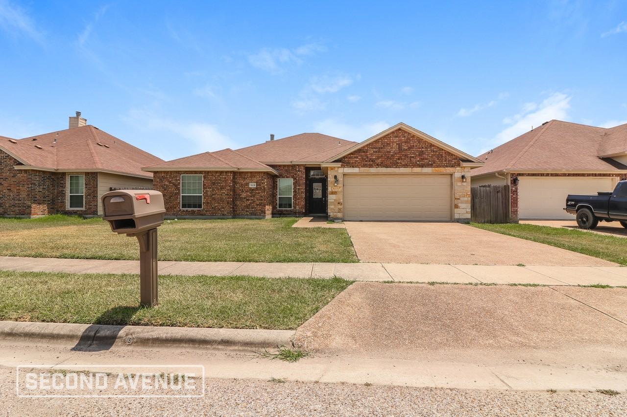 3618 Sapphire Ct