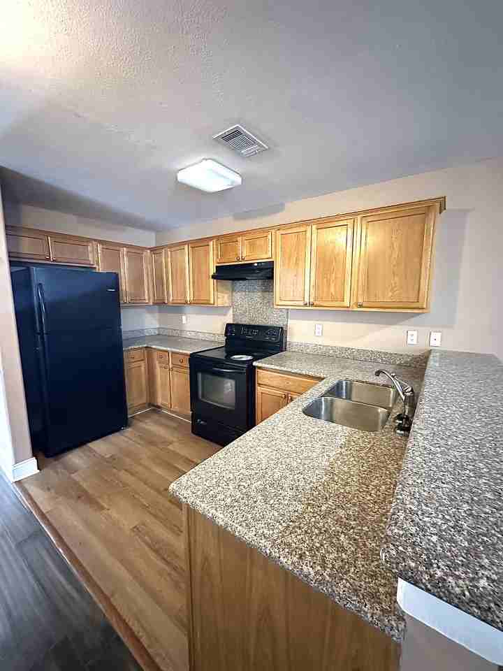 5177 Mount Shasta Dr #C - Photo 3 of 12