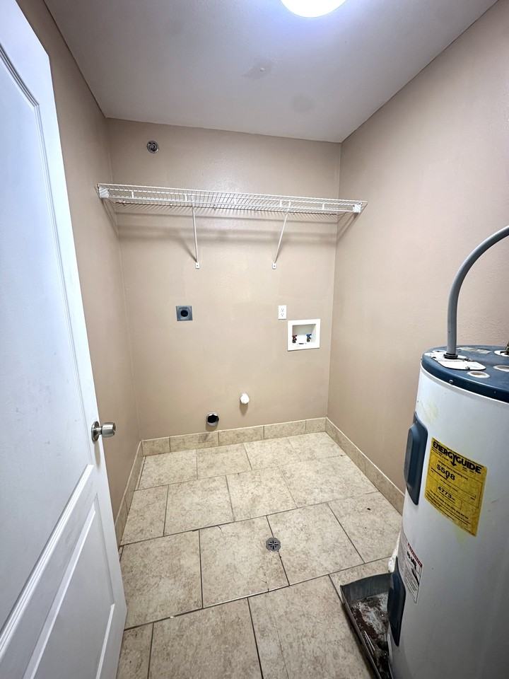 5177 Mount Shasta Dr #C - Photo 7 of 12