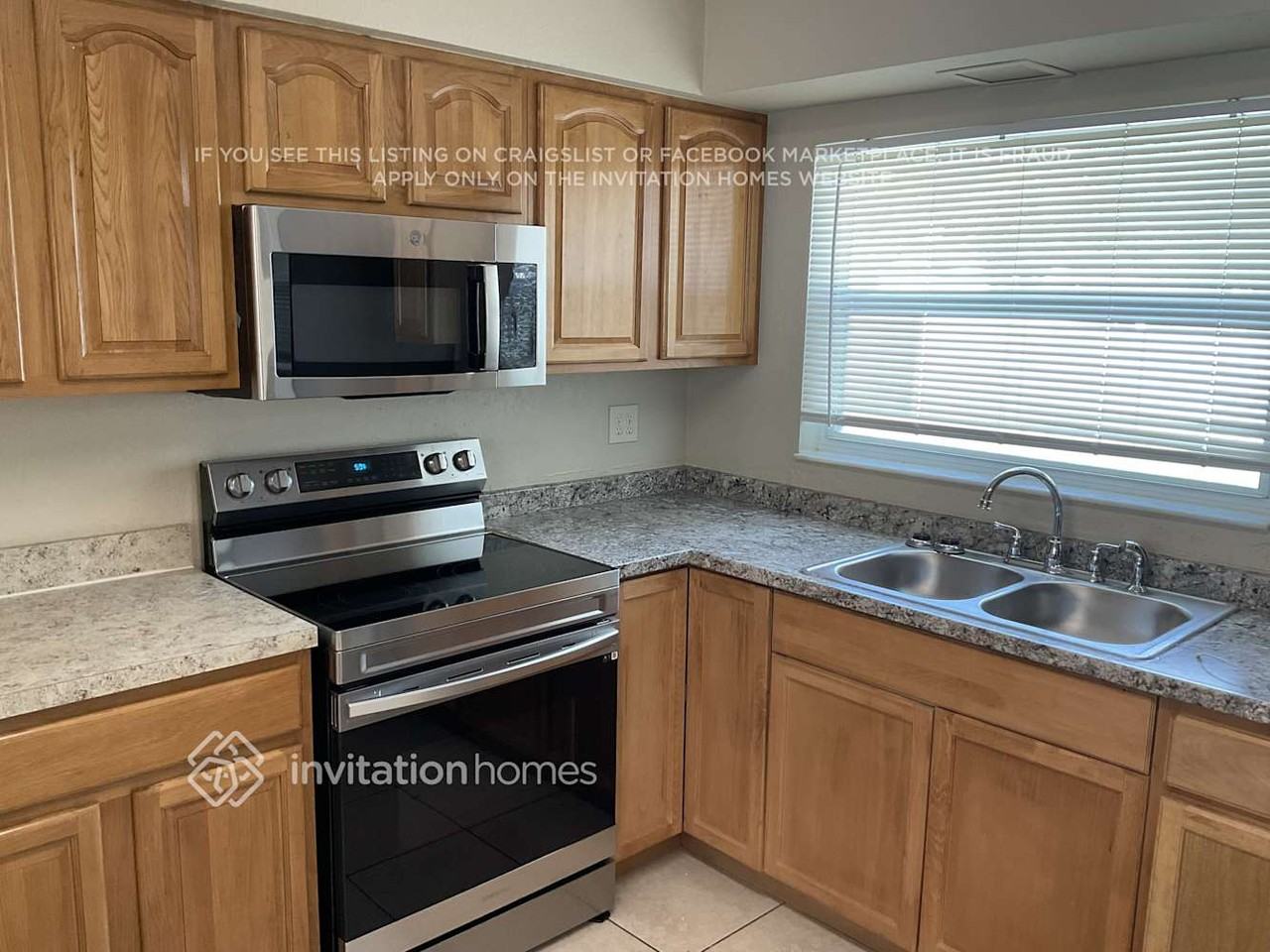 1063 Indian Rocks Rd S - Photo 5 of 15